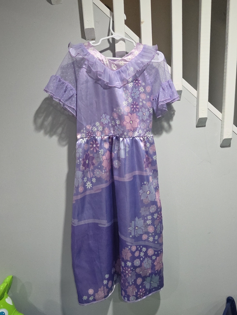 H&M Encanto Isabela Costume, Size 6X/7